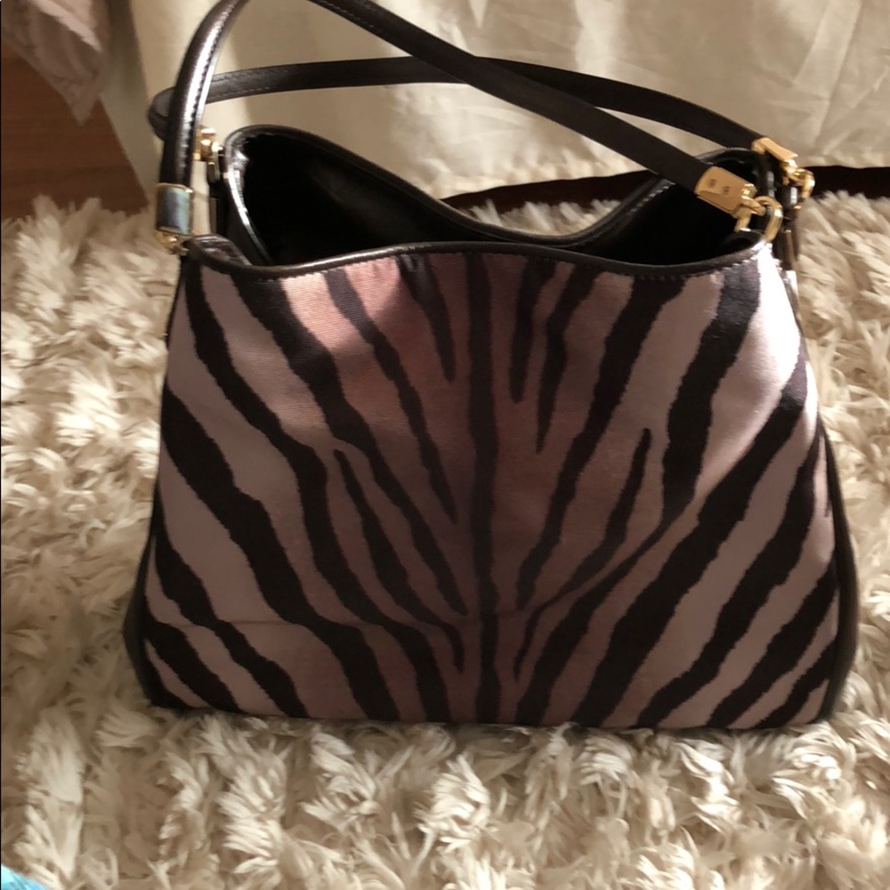 Medium sized tote bag